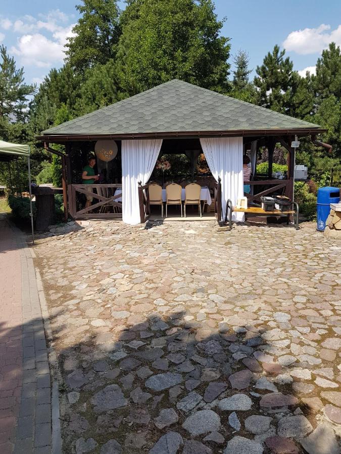 Albert Turystyczne Uslugi Hotelarskie Varsovia Exterior foto